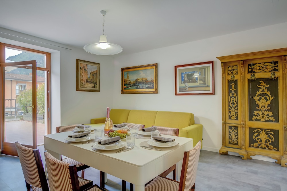 Boutique Terrace Apartment In The Center