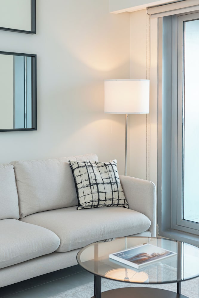 PVH - Refined 1BR - Cayan Tower photo 4