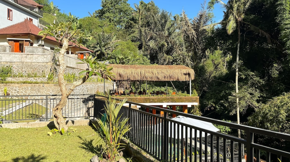 Dur Pekerisan Retreat Villa Ubud