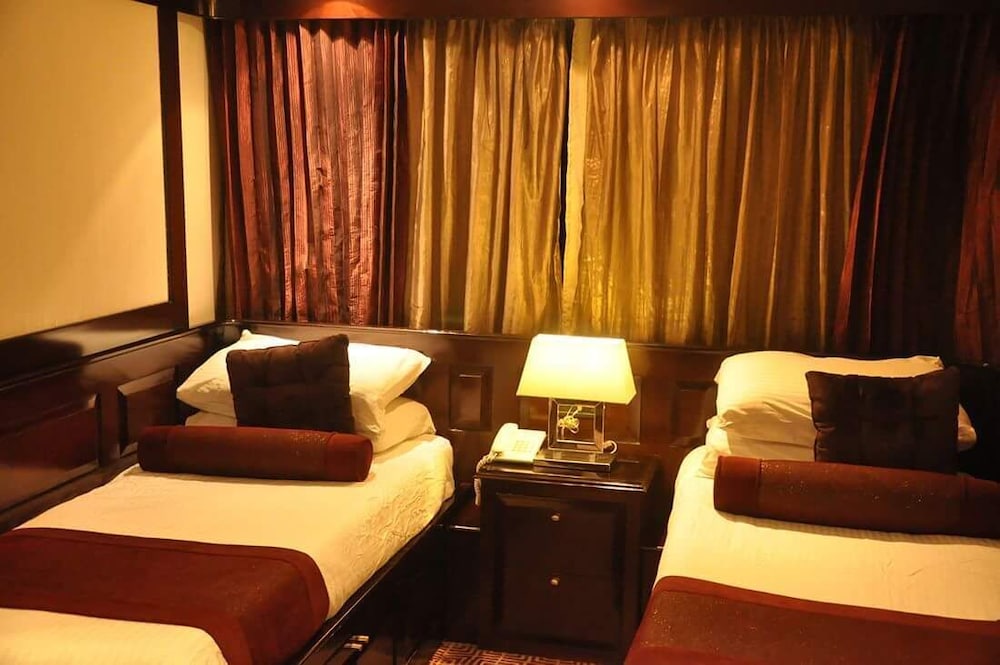 Nile Cruise Cairo Hotel