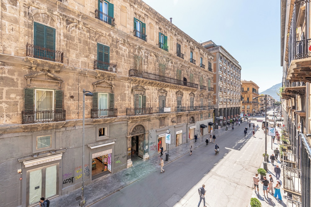 Appartamento Principe di Belmonte view 2
