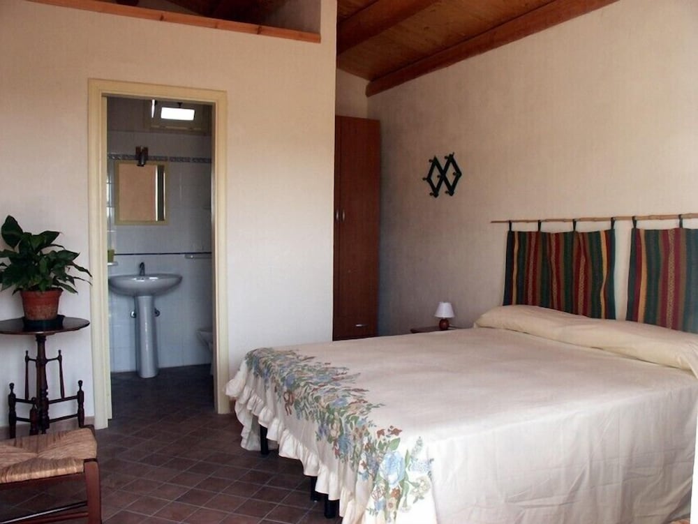 Il Bagolaro view 3
