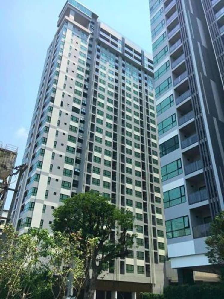 A Luxury 2 Bedrooms The Base Downtown