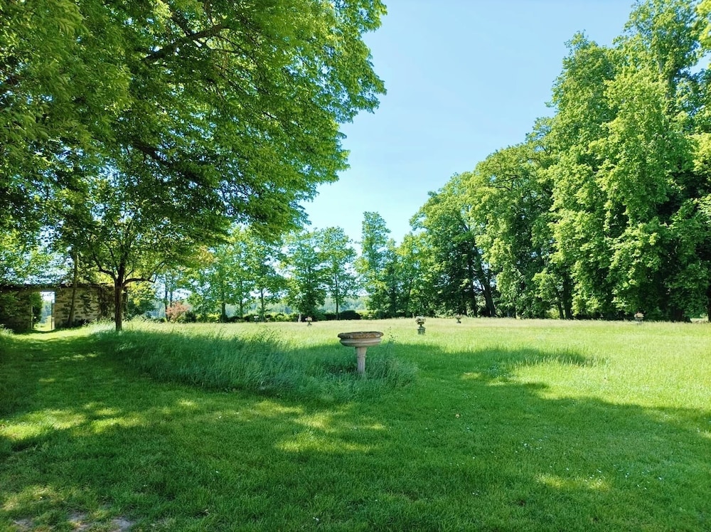 Chateau de Bellefontaine