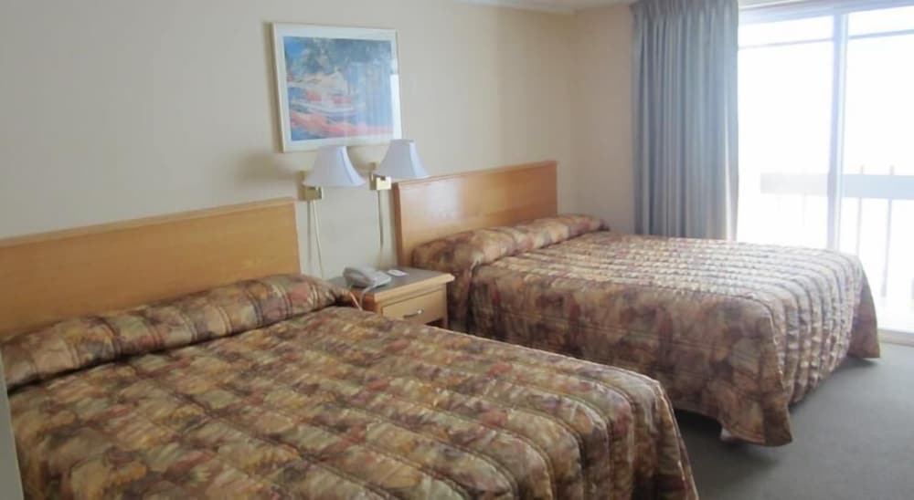 Star Lodge view 4