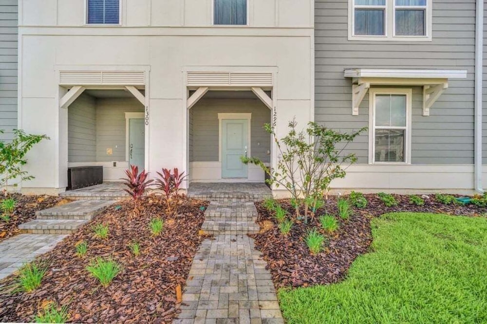 5 Bedroom Townhome With Private Splash Pool! 5 Townhouse