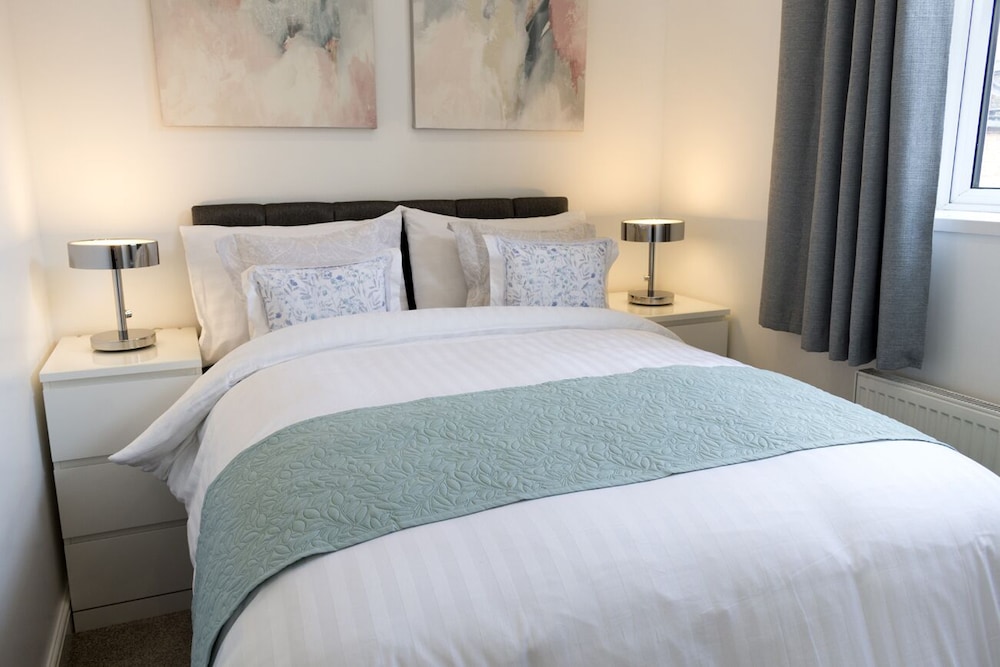 B16 Apartment C, Birmingham view 4