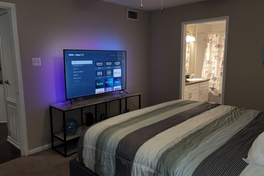 Medical Center 2BR With Resort Amenities