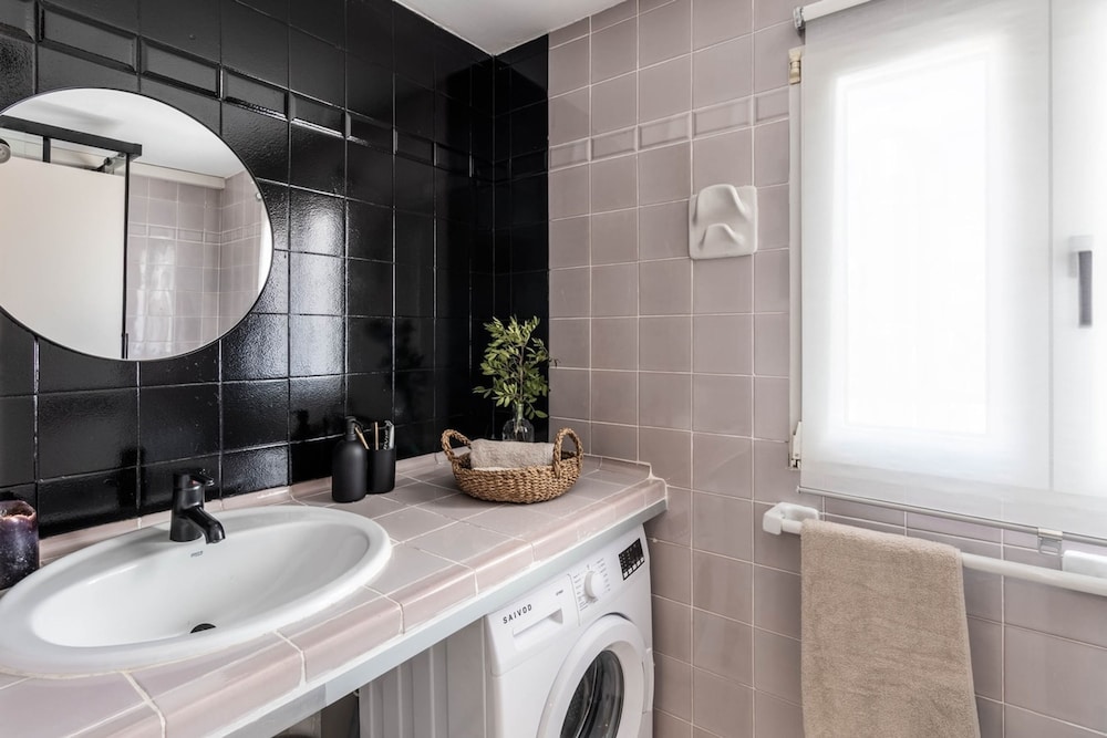 Minore - 1 Bedroom Penthouse and Terrace in Chueca