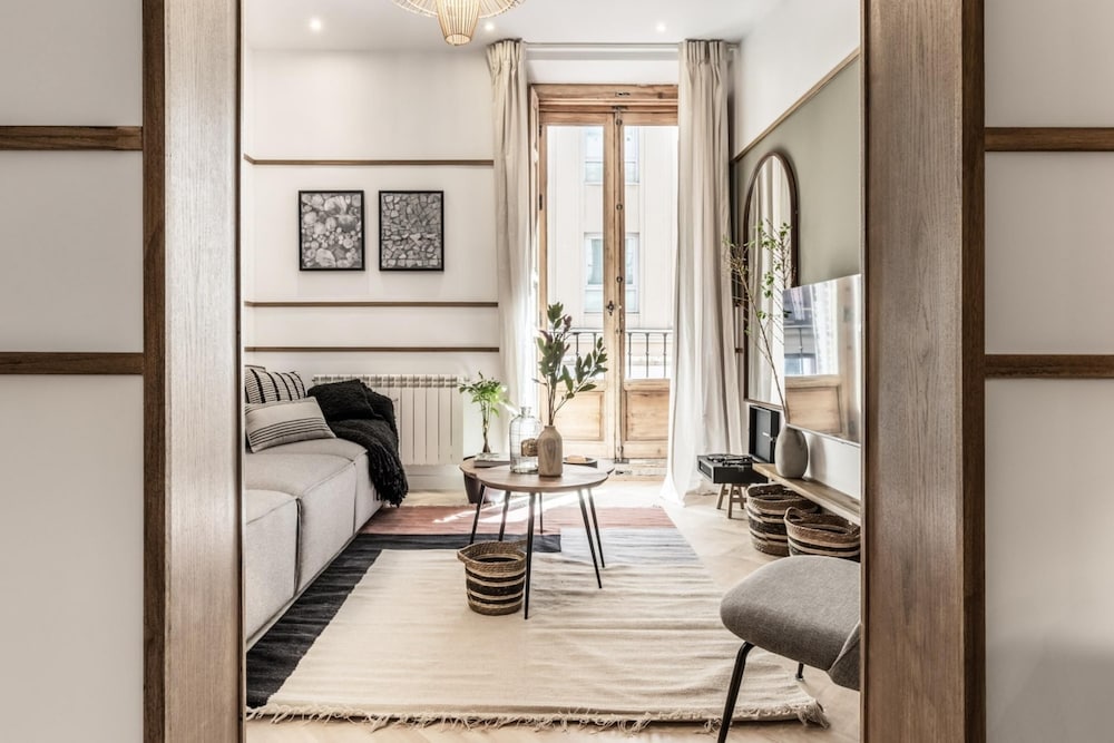 Albero - 3 Bedrooms in Malasa a