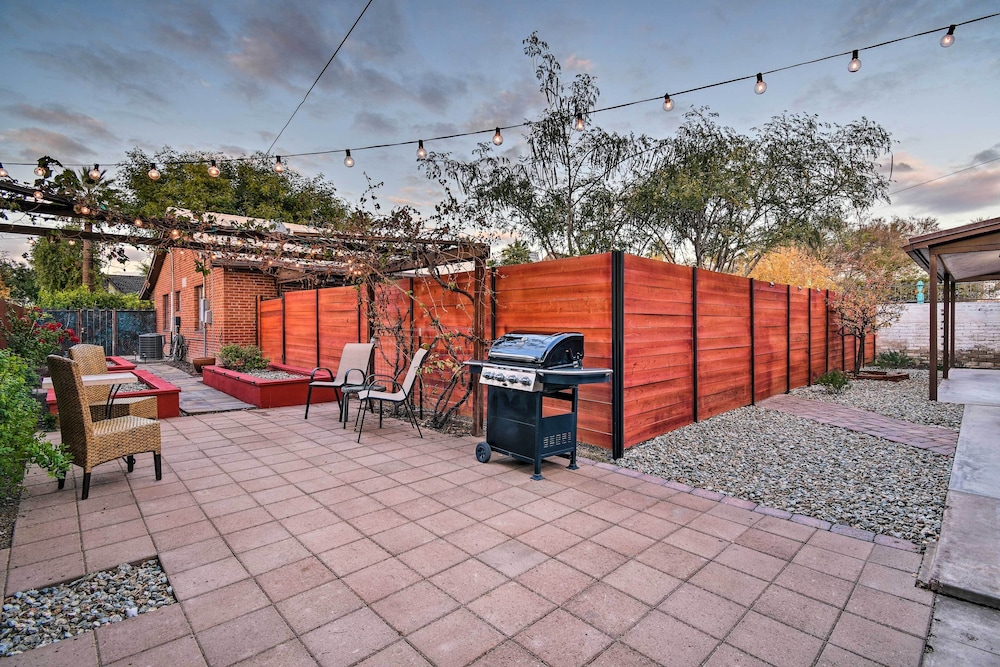 Phoenix Getaway w/ Patio, Near Roosevelt Row!