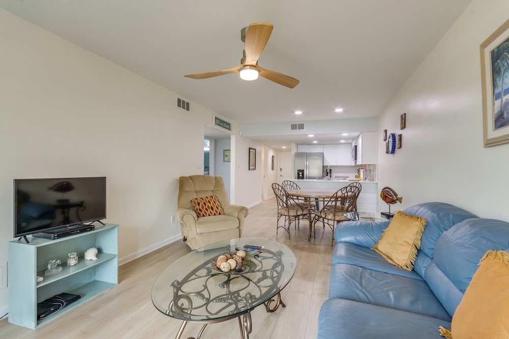 Walk to Orange Beach: Family Condo w/ Patio