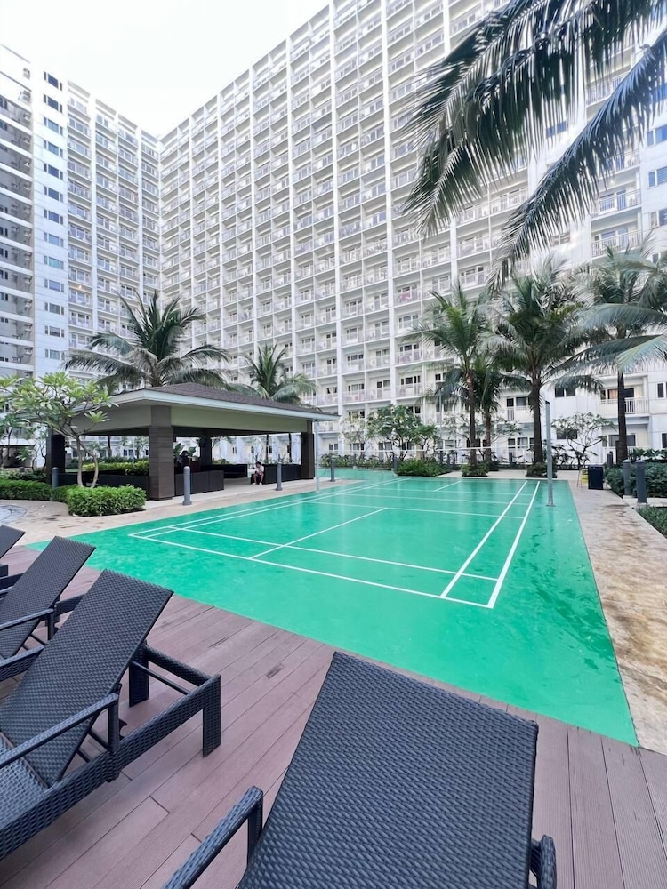 SHORE 1 RESIDENCES