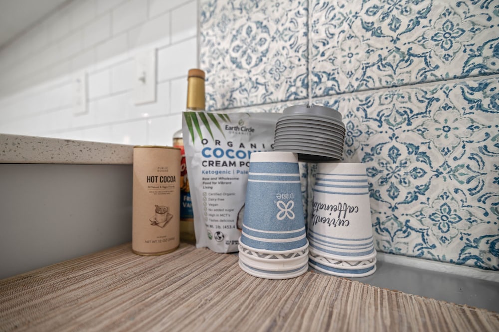 Cozy Spacious Allergy Friendly Retreat - 4BR