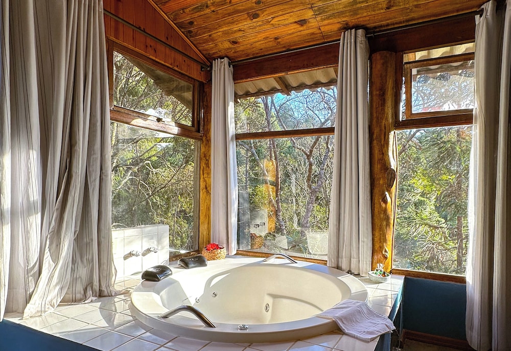 Alive Eco Hut