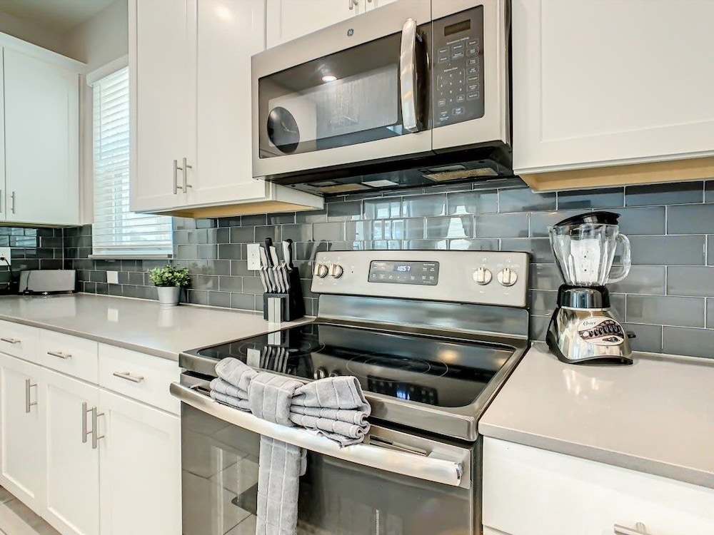 Luxury 5br Villa Near Disney Pool & Golf Retreat 5 Bedroom Villa