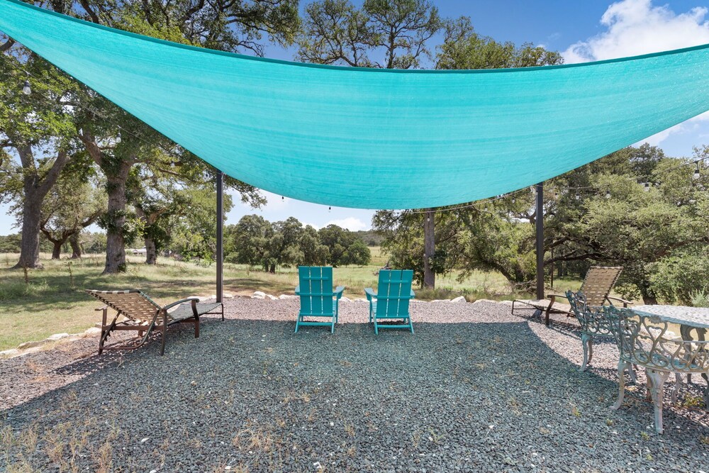 Hill Country Relaxstation Getaway