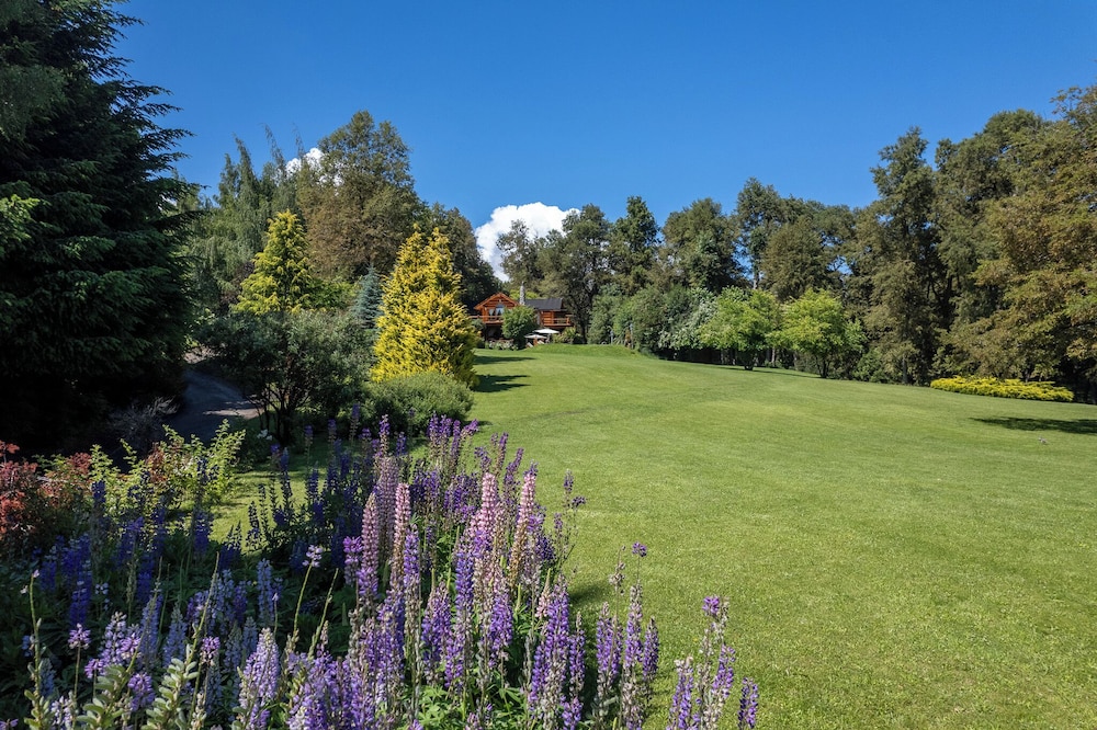 Rotui Luxury Village