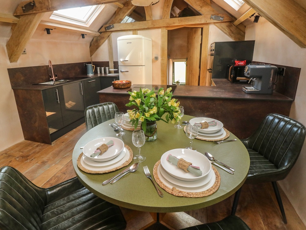 Becket's Barn