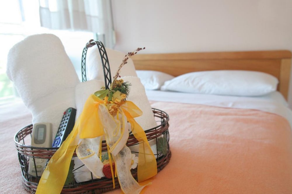 Xanthos Rooms