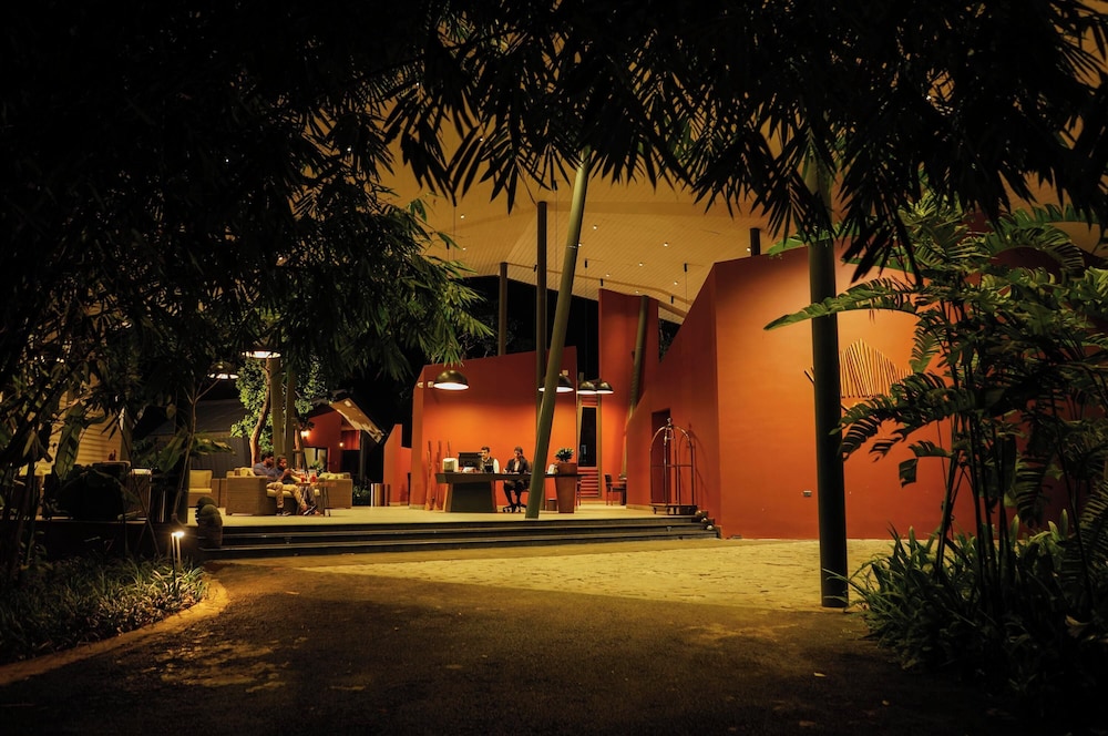 Vyna Hillock Resort and Spa