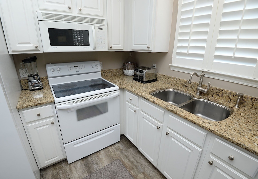 225 Seahorse Way 3 Bedroom Home
