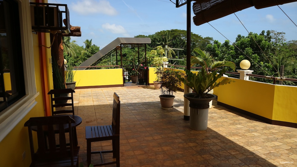 Lola Charing Pension