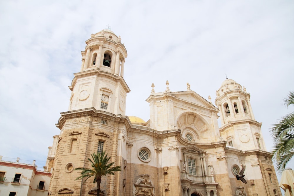 Hotel Cádiz INN Hostel - Image 1