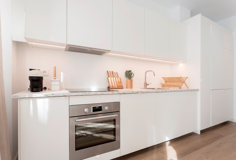 Lovely 2BD Apartment in Madrid Zabaleta I