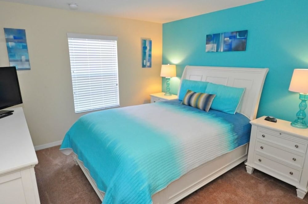 8939 Paraside Palms Townhome 4 Bedroom by Florida Star