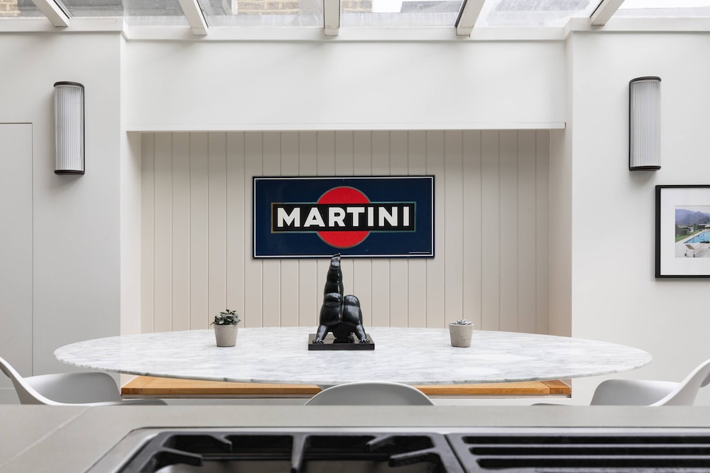 Masbro Road II by Onefinestay