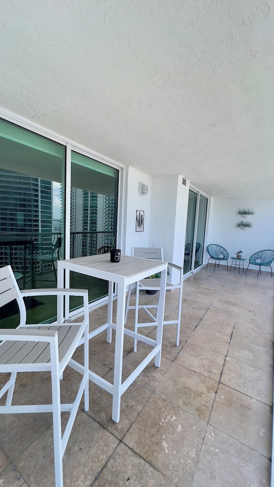Brickell City Bay View FREE Parking