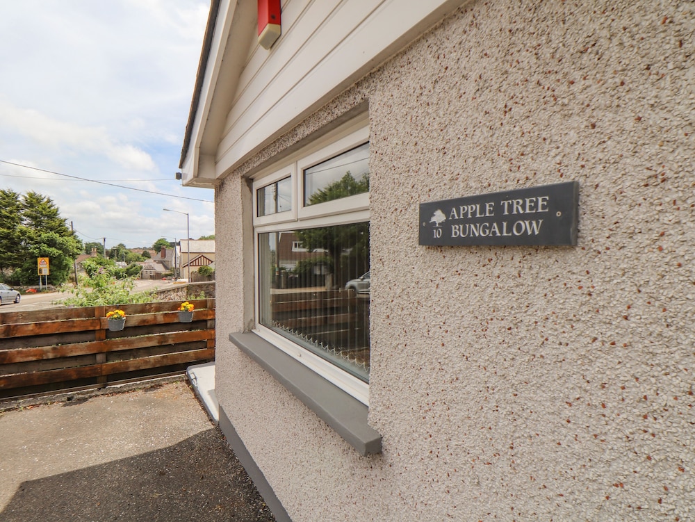 Apple Tree Bungalow