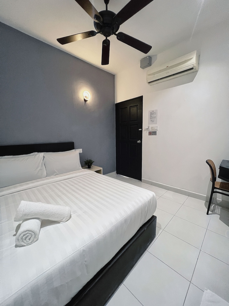 Quee Hotel