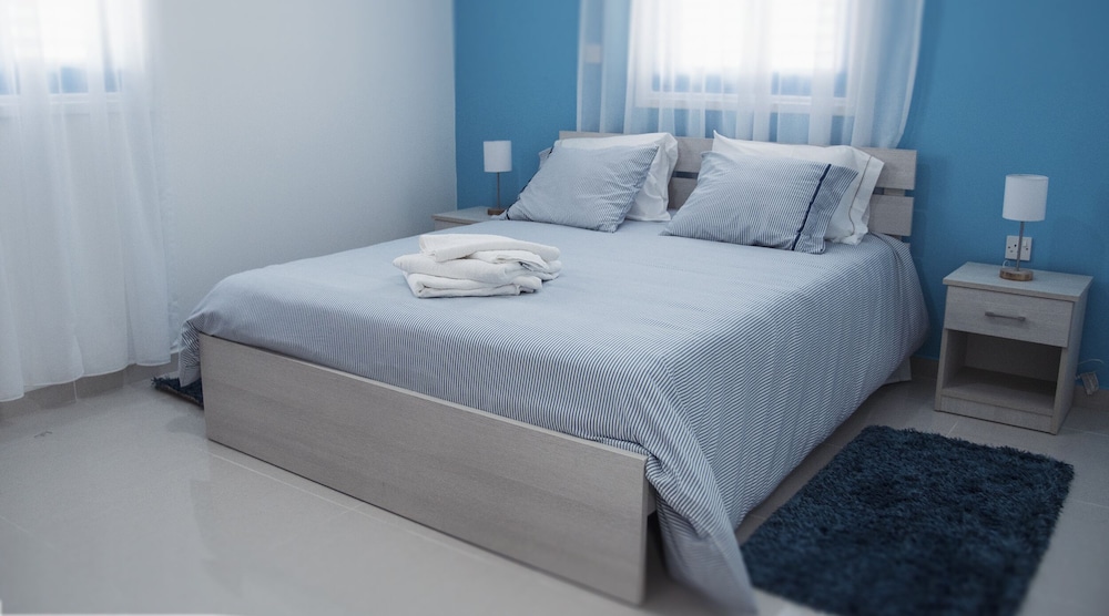 Anatoli 3BR Holiday Home Near the Beach view 4