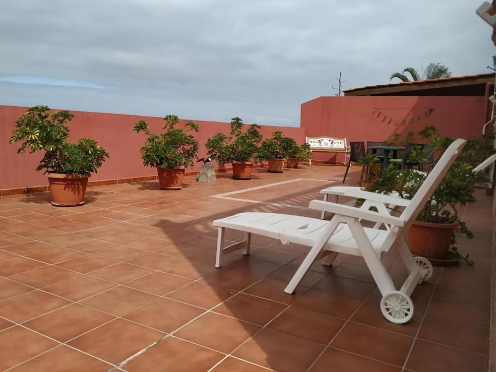 2-bed House Sleeps 4 With Free Parking