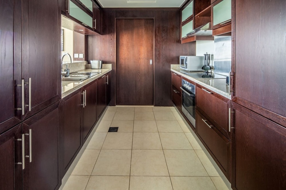 Lavish 2BR With Picturesque Burj Khalifa Views!