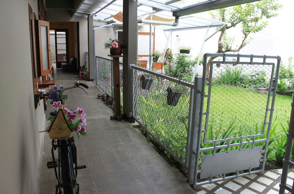 De Riau Cottage by HouseinBandung