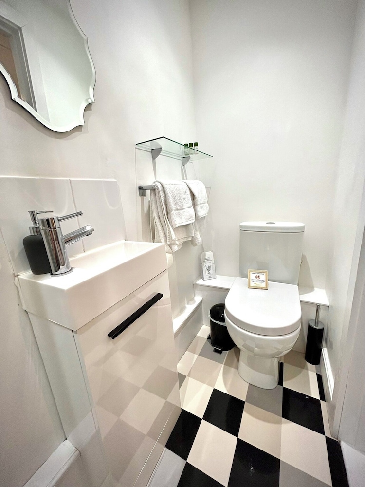 Britannia House Vintage B&B Cornwall