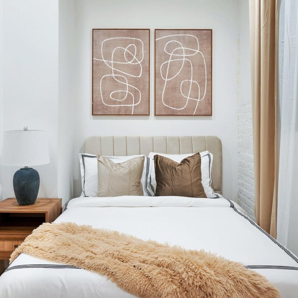 1290-7 New Renovated 2 Bedrooms in UES