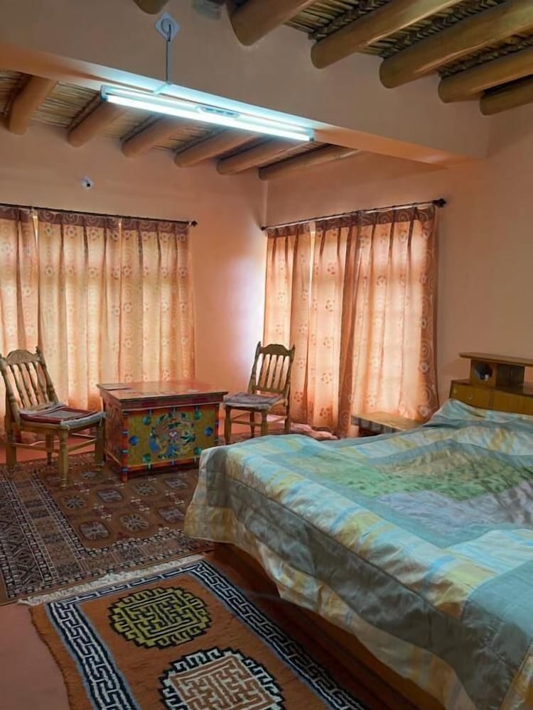 Napishu guest house