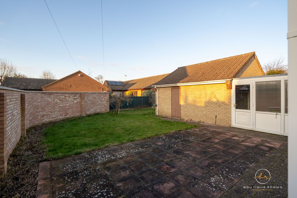 Huntingdon Vacations - The Stylist Large Buddha House - Property Image 5