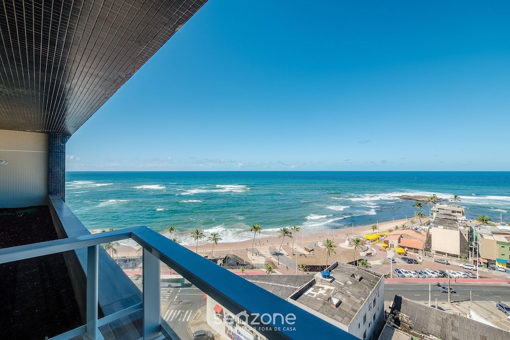 Condo. w/ Pool and Gym 70 m From the Beach - SMA