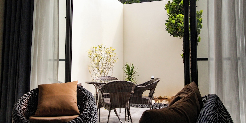 villa LIFE INDAH sumuide