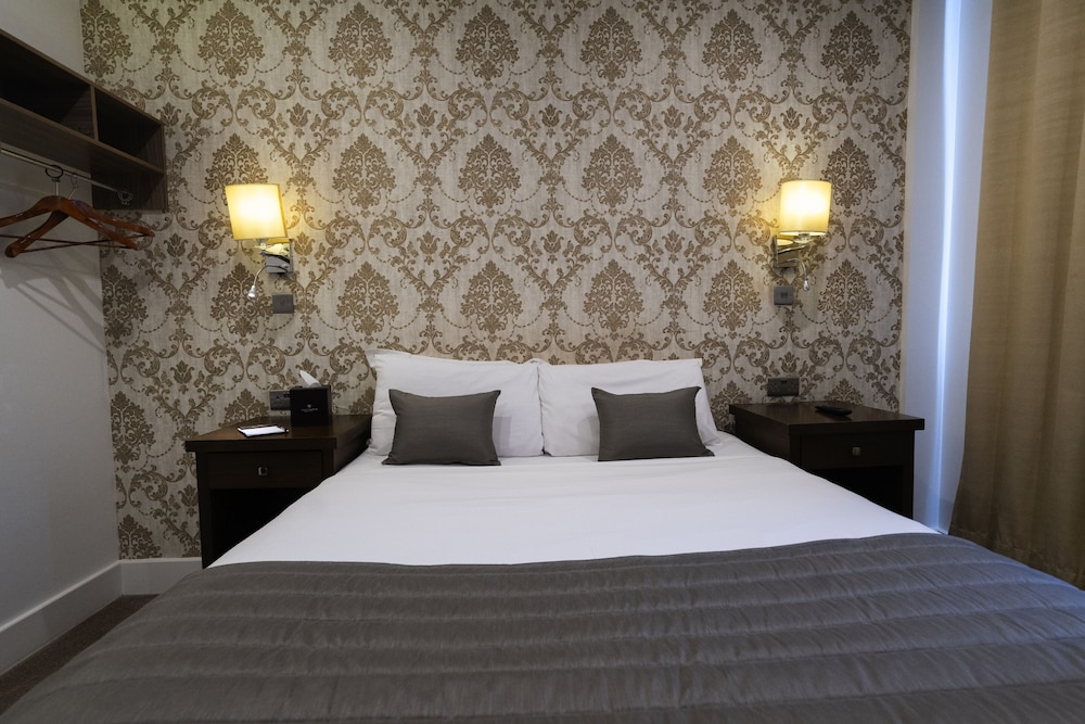 Croydon Vacations - Grand Sapphire Hotel  Banqueting - Property Image 6
