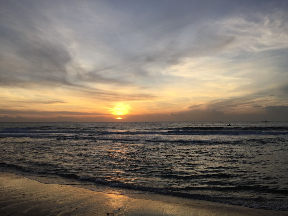 Allezboo Beach Resort & Spa