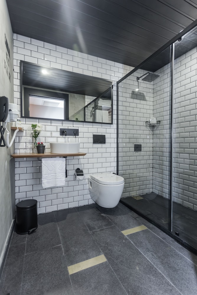 Hotel Cinnah - Image 46