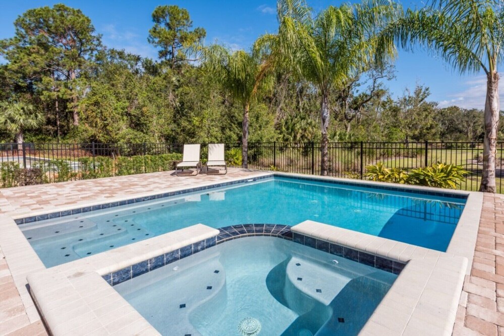 Beautiful Villa With Private Pool, Close to Disney, Orlando Villa 2950 - Image 4