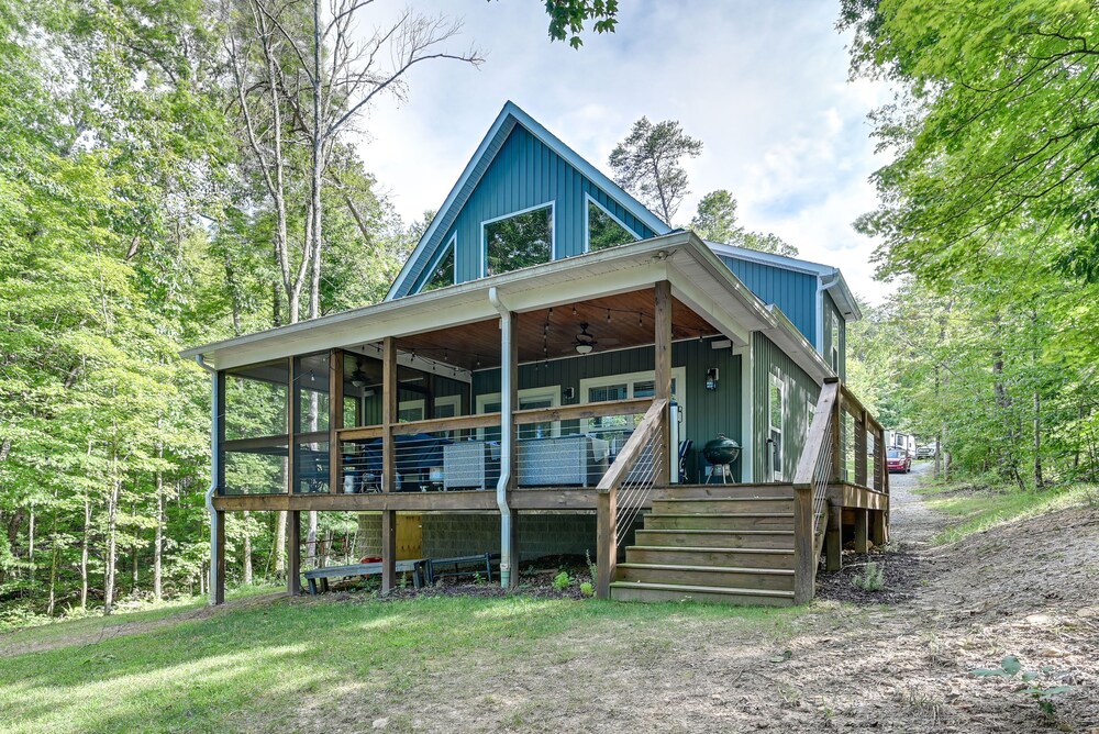 Luxe Kentucky Cabin Rental ~ 36 Mi to Mammoth Cave view 5