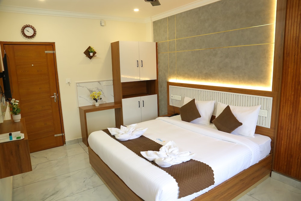 Cloud9 Airport Hotel